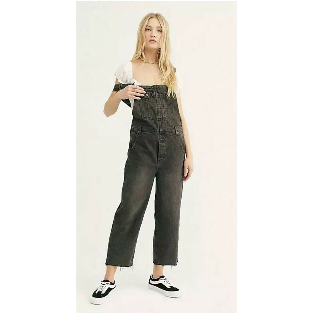 FREE PEOPLE WE THE FREE BAGGY BOYFRIEND OVERALLS